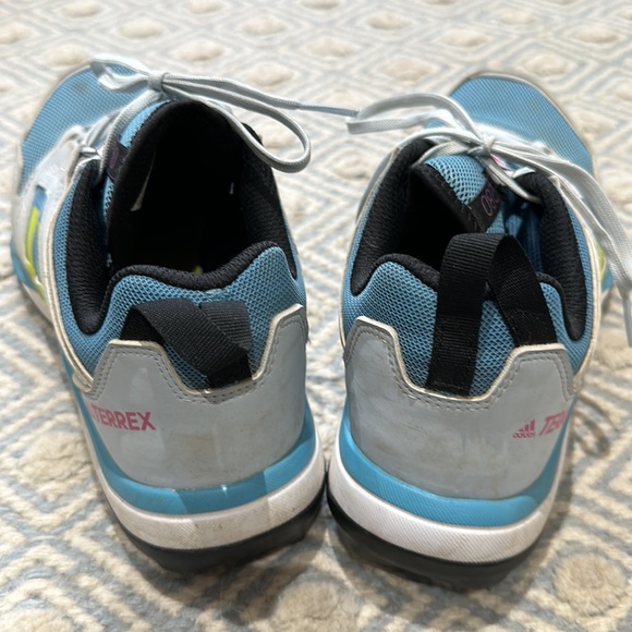 Adidas Terrex trail running shoes size 9.5 excellent condition! - Picture 4 of 6